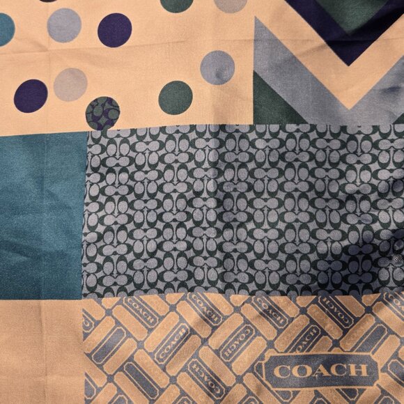 Coach Signature Printed 100% Silk Vintage Square Scarf 21 x 21 Various Blue Hues - Picture 5 of 5